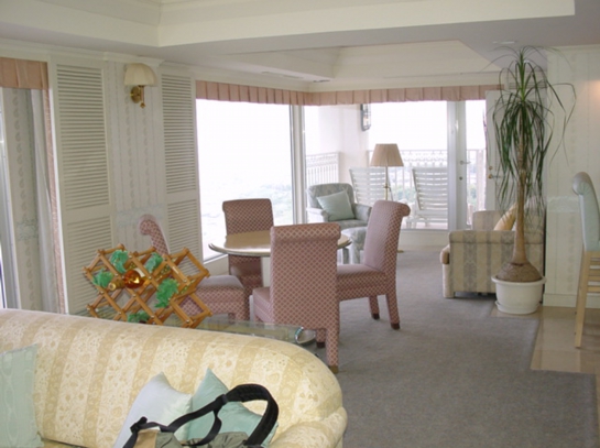 BeachHotel03.jpg